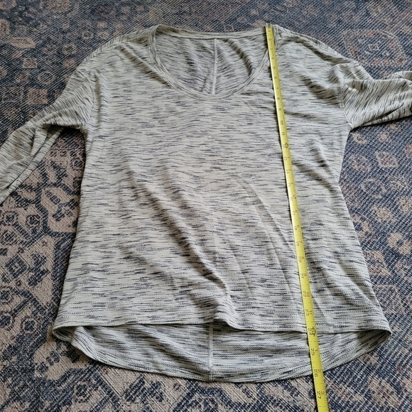 Lululemon Meant To Move Long Sleeve Tiger Space Dye Black White Scoop Neck Gray - Picture 9 of 10